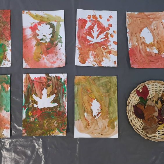 peindre des silhouettes de feuilles